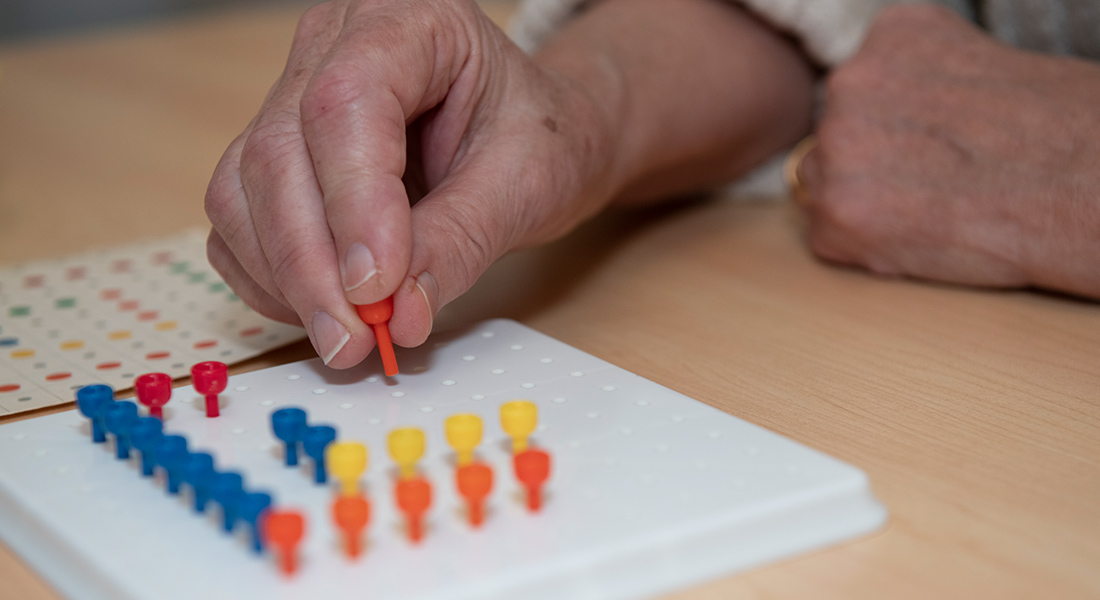 Patient's fingers rehab